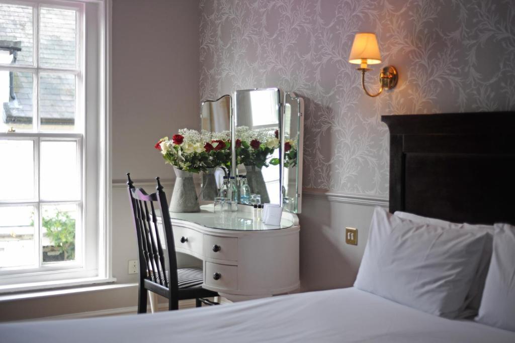 The Crown Hotel Framlingham Oda fotoğraf